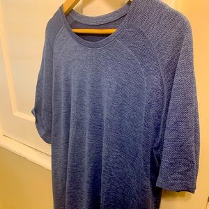 Men’s Lululemon Metal Vent 2.0 Shirt - Large